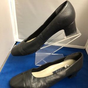 Selby "Comfort Flex" Women's Pumps, Black Size 9 2